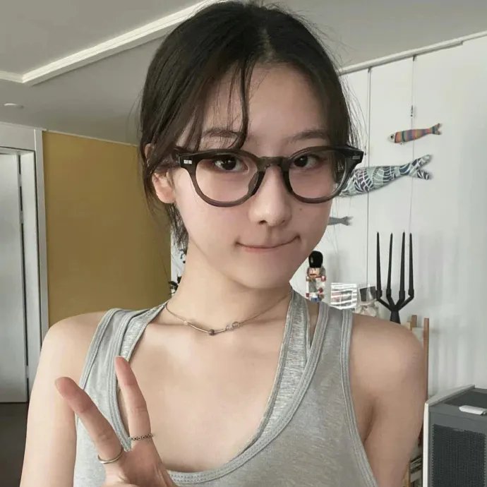 他的模样